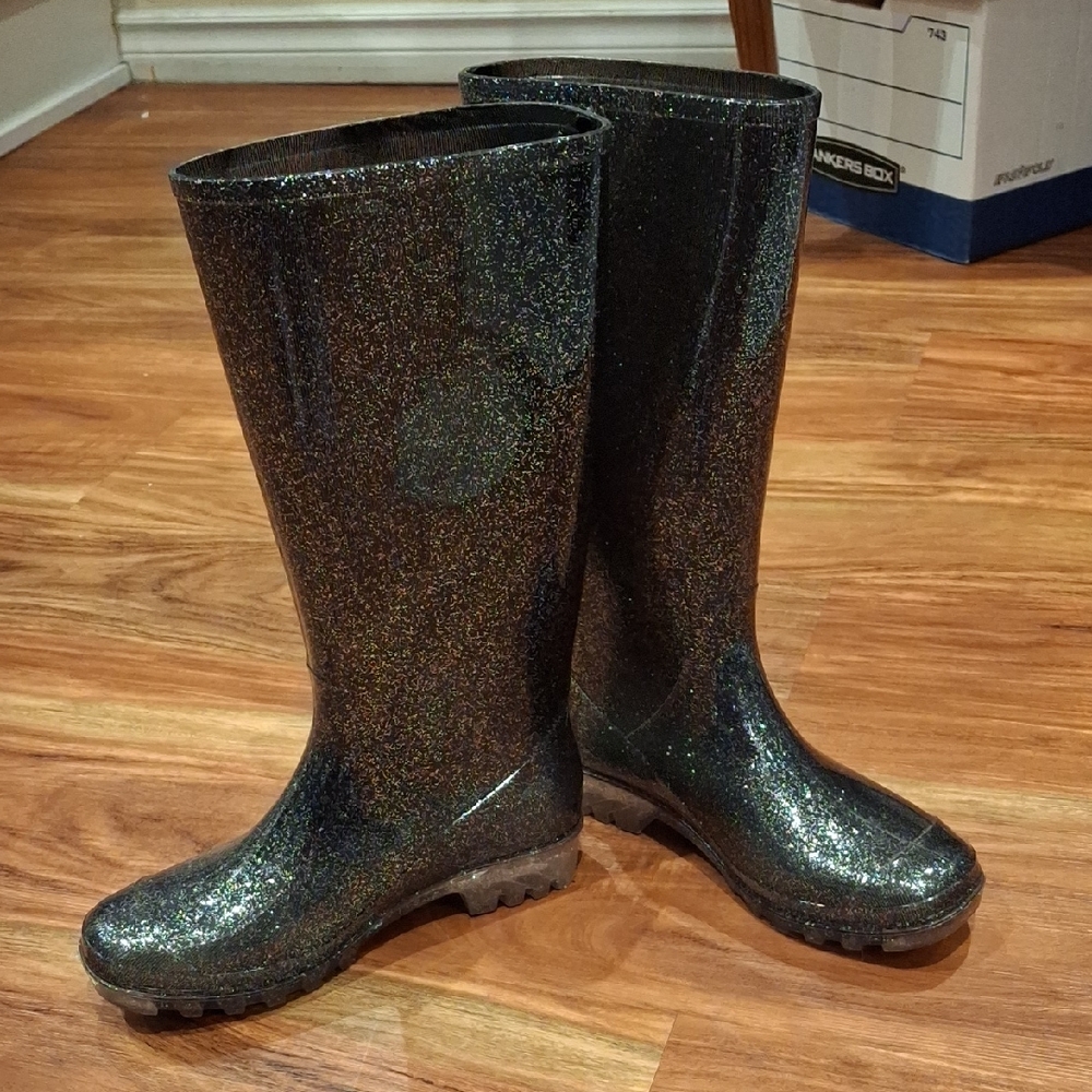 Elements Rain Boots, Size 6? (Kids)